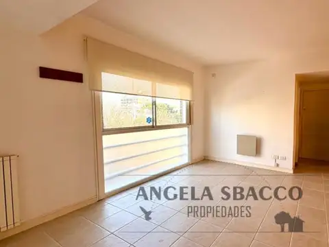 Departamento en Alquiler en Villa Rosa, $ 650.000