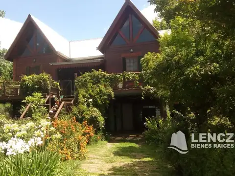 Casa en Venta con 1 cochera