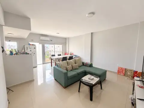 Imperdible semipiso con cochera en el centro de Quilmes
