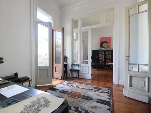 Departamento en Venta 106 años