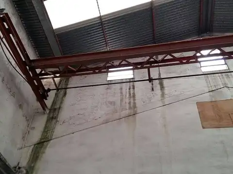 Galpon en Venta 10  mts Frente