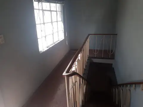 PH al Frente 4 Ambientes 2 Plantas c/Terraza - Lomas Del Mirador