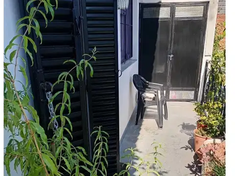 Liniers e/ Luis María Drago y 26 De Julio de 1890