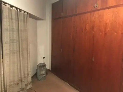 Casa 4 Amb En 2 Plantas - Hurlingham (jorge Newbery)