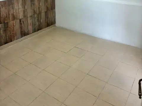 Depto Tipo Casa 2 ambientes con 1 baño