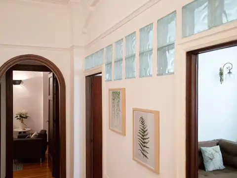 Gurruchaga 2400, Piso 1