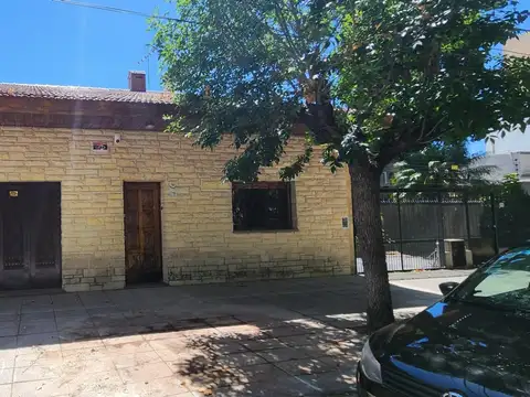 PH  DE 3 AMBIENTYES CON PATIO Y GARAGE