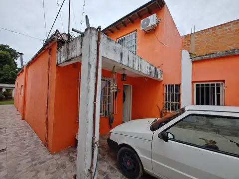 Casa 4 ambientes con 1 baño