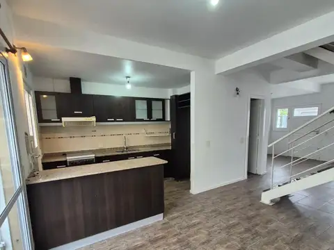 EXCELENTE DUPLEX 3 AMB