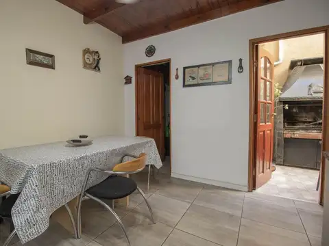 Depto Tipo Casa 4 ambientes con 2 baños