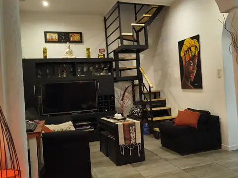 Depto Tipo Casa en Venta de 4 ambientes