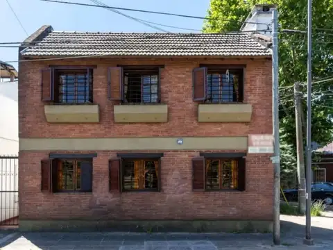 Venta PH 4 Amb. c/patio y Parrilla Saenz Peña 