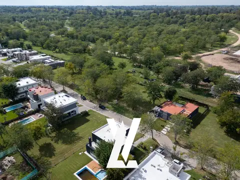 Terreno en Venta 32  mts Fondo