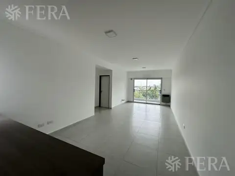 Venta de departamento 3 ambientes con balcón en Wilde