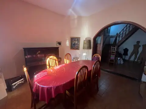 Depto Tipo Casa 4 ambientes con 3 baños