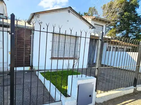 Oportunidad! Casa con jardín en Tigre!