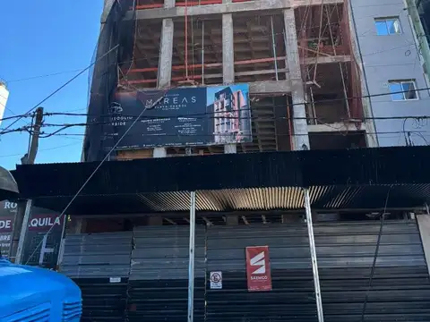 VENTA EN POZO OFICINA AL FRENTE PLAYA GRANDE