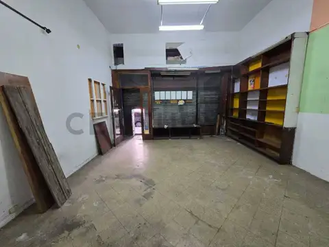 Alquiler Local Comercial a la calle - Monserrat