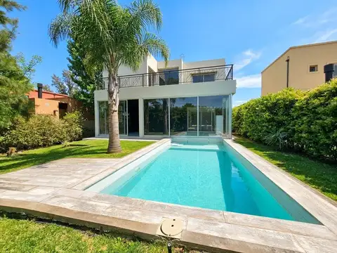 CASA EN VENTA EN LOS ARCES - PILAR