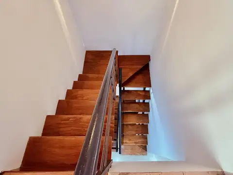 Depto Tipo Casa en Venta con 2 cocheras