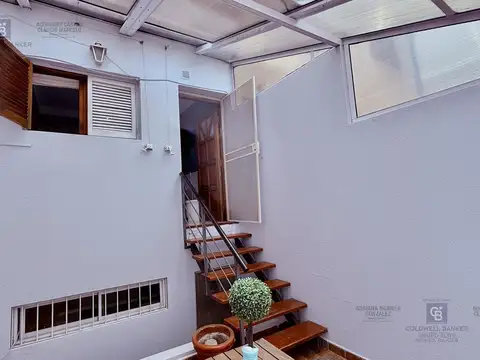 Depto Tipo Casa 4 ambientes con 2 baños