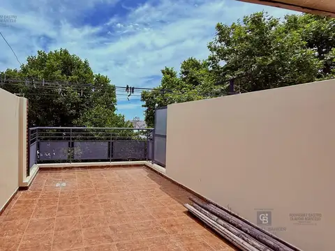 Depto Tipo Casa en Venta de 4 ambientes