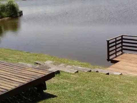 Casa 7 ambientes con 3 baños