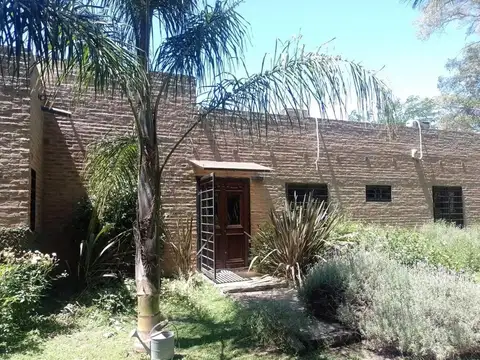 CASA  - 3 AMBIENTES - MARCOS PAZ