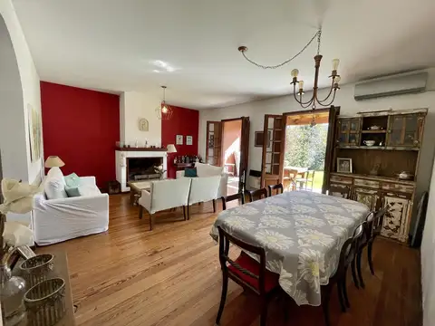 Casa en Venta en El Jacaranda, USD 380.000