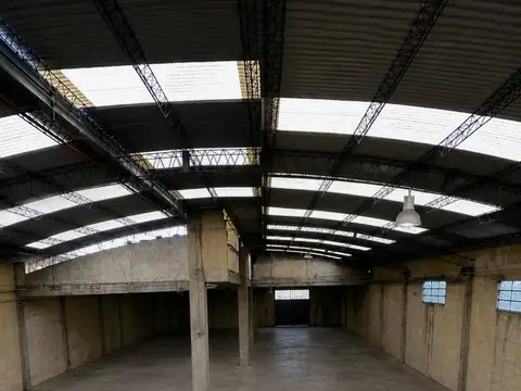 Galpon en Venta 20  mts Frente