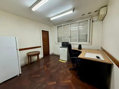 Oficina en Venta en Monserrat, USD 180.000