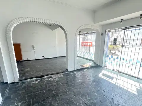 Local en Venta Via Pública