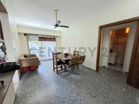 Departamento en Venta en Parque Chacabuco, USD 125.000