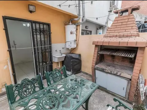 Depto Tipo Casa en Venta en Ramos Mejía, USD 109.000