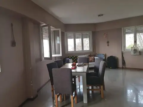 Departamento 4 Amb Av. Rivadavia. - A 2 C. Estación Floresta