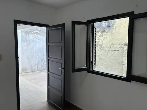 Depto Tipo Casa en Alquiler 60 años