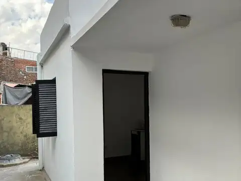 Depto Tipo Casa en Alquiler en Rosario, $ 650.000