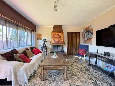 Avenida Mariscal Francisco Solano López 1700