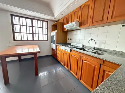 Casa en Alquiler de 3 dormitorios