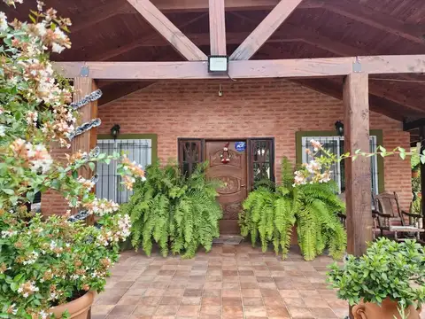 SE ALQUILA HERMOSA CASA