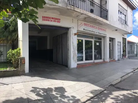 Local y cochera 10x43- Larrea y Santa Fe