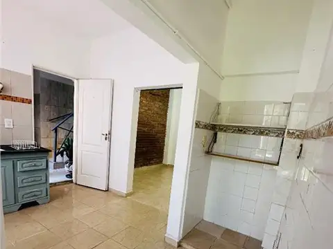 Av T Marquez 1300, Piso P.B.