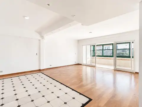 Alquiler Departamento Piso de 3 Ambientes con 2 Cocheras y Dependencia de Servicios en Bajo Belgrano