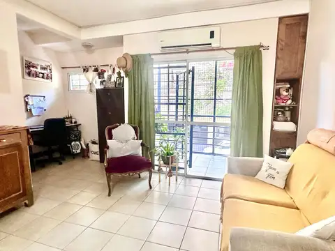 Depto Tipo Casa en Venta de 2 ambientes