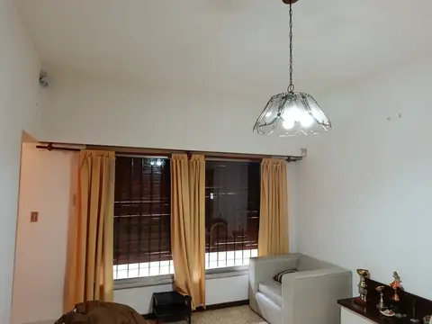Casa en Alquiler en Ituzaingo Norte, $ 1.300.000