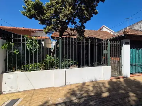 VENTA CASA CHALET 4 AMB REMEDIOS ESCALADA LANUS