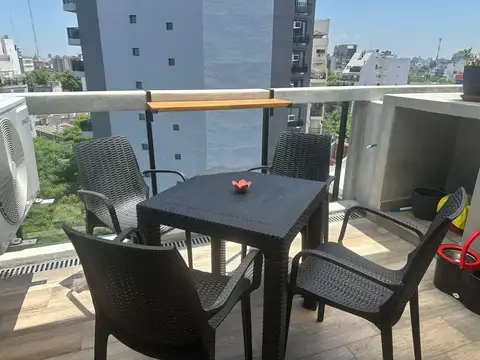 Departamento en Alquiler en Chacarita, USD 900