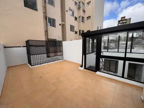 Depto Tipo Casa en Venta de 3 dormitorios