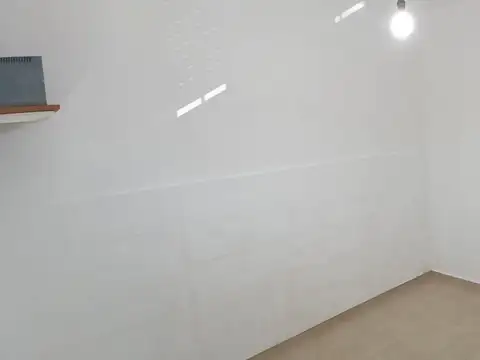 Depto Tipo Casa en Alquiler en Lanus, $ 440.000