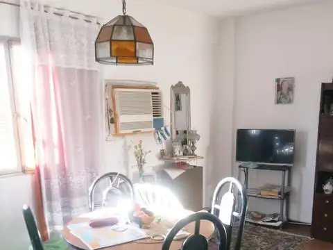 DEPARTAMENTO DE 3 AMBIENTES EN PARQUE PATRICIOS. EXCELENTE